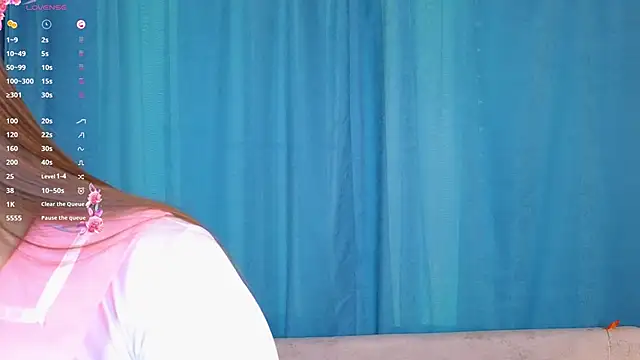 Snapshot of TraciMyntti chatting on 11/06/25, 02:01 TraciMyntti online show from 11/06/25, 02:01