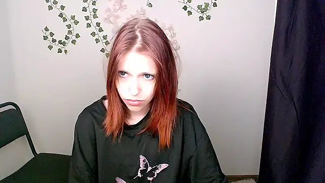 Snapshot of GuessMe___ chatting on 06/11/26, 12:32 GuessMe online show from 06/11/26, 12:32