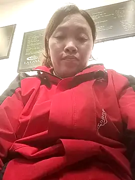 miumiu 00 online show from 02/22/26, 01:31