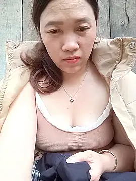 miumiu 00 online show from 02/26/26, 09:08