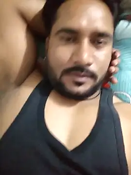 Snapshot of VijayLover69 chatting on 10/26/25, 04:46 VijayLover69 online show from 10/26/25, 04:46