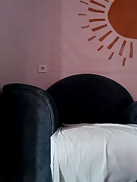 KisaVixen online show from 12/04/25, 09:51