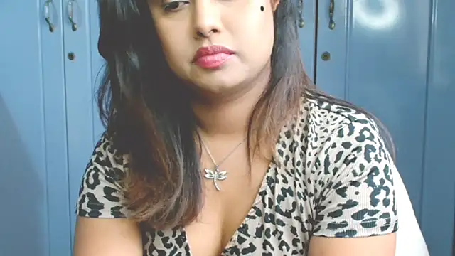 Snapshot of Indian_GlowingMiax chatting on 09/13/25, 08:47 Indian GlowingMiax online show from 09/13/25, 08:47