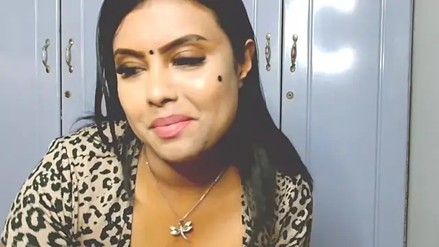 Indian GlowingMiax online show from 10/28/25, 04:09