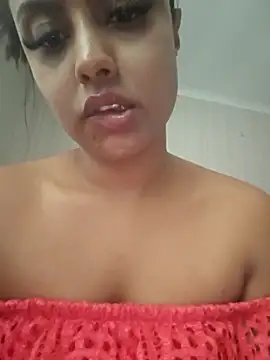 Indian GlowingMiax online show from 03/07/26, 09:28