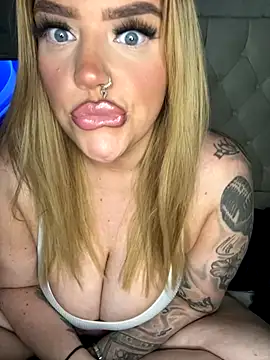 MysteriousMylaX online show from 11/29/25, 10:35