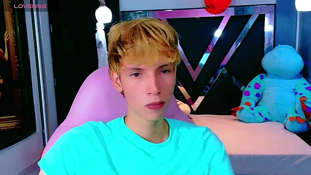 park jimin1 online show from 10/28/25, 12:09