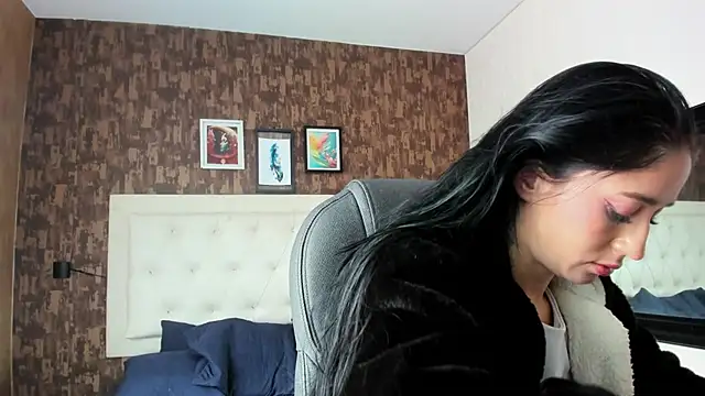 Snapshot of celeste__clark chatting on 11/14/25, 03:55 celeste clark online show from 11/14/25, 03:55