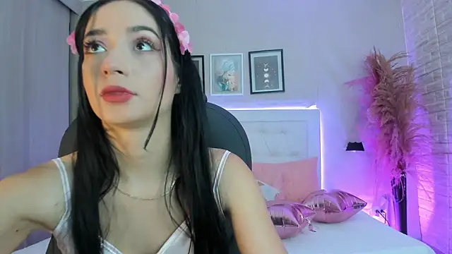 Snapshot of celeste__clark chatting on 11/27/25, 01:02 celeste clark online show from 11/27/25, 01:02