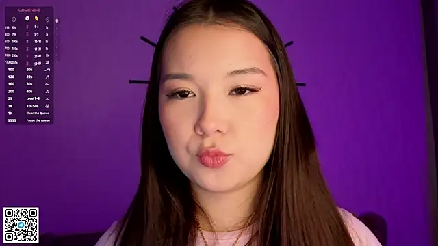 Snapshot of AlberthaEscue chatting on 11/09/25, 04:11 AlberthaEscue online show from 11/09/25, 04:11