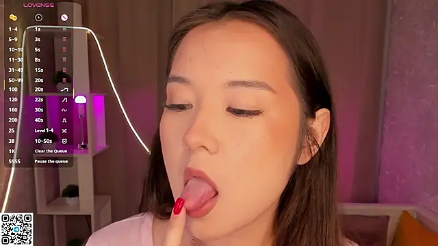 Snapshot of AlberthaEscue chatting on 11/23/25, 04:12 AlberthaEscue online show from 11/23/25, 04:12