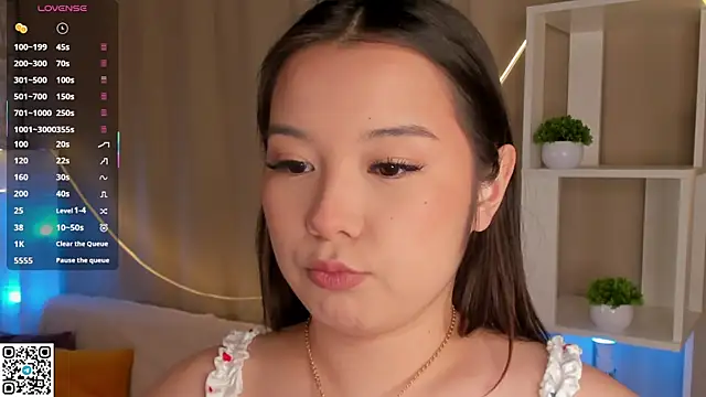 Snapshot of AlberthaEscue chatting on 12/02/25, 04:07 AlberthaEscue online show from 12/02/25, 04:07