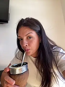 Snapshot of Danielaeliana chatting on 02/20/26, 06:19 Danielaeliana online show from 02/20/26, 06:19