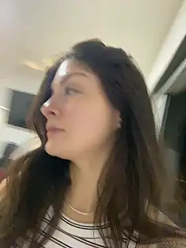 Danielaeliana online show from 04/19/26, 11:51