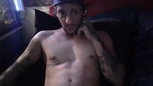 Snapshot of longdme33 chatting on 10/03/25, 07:22 longdme33 online show from 10/03/25, 07:22