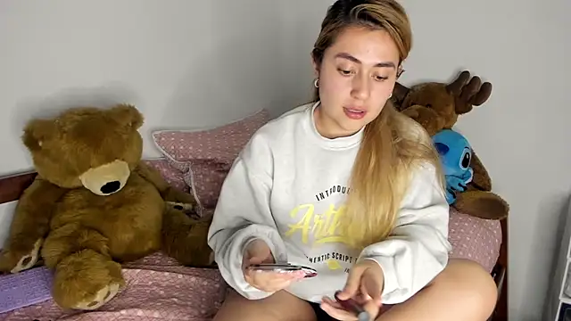 min-ji online show from 04/17/26, 10:02