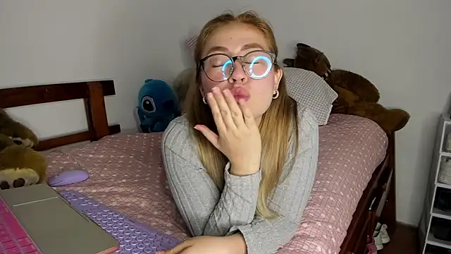 min-ji online show from 04/20/26, 05:59