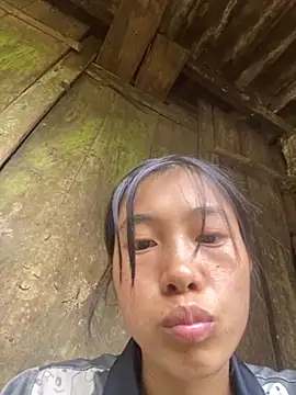 EmLy02 online show from 09/17/25, 04:58