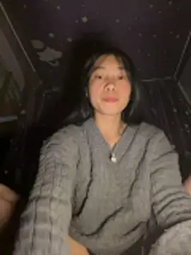 EmLy02 online show from 02/18/26, 11:17