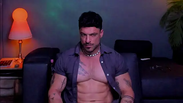 Snapshot of dennis_cox1 chatting on 11/13/25, 06:34 dennis cox1 online show from 11/13/25, 06:34