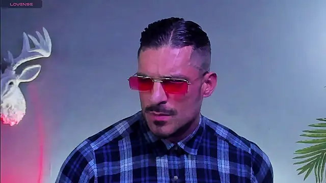 Snapshot of dennis_cox1 chatting on 01/10/26, 05:53 dennis cox1 online show from 01/10/26, 05:53