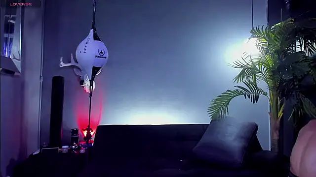 Snapshot of dennis_cox1 chatting on 01/11/26, 10:48 dennis cox1 online show from 01/11/26, 10:48