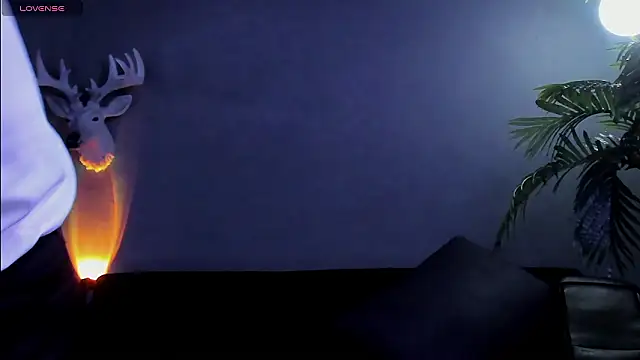 Snapshot of dennis_cox1 chatting on 02/05/26, 01:54 dennis cox1 online show from 02/05/26, 01:54