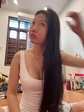 Miumieu online show from 12/20/25, 02:18