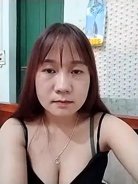 Snapshot of qinejr37 chatting on 09/09/25, 11:21 qinejr37 online show from 09/09/25, 11:21