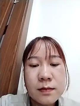 Snapshot of qinejr37 chatting on 09/10/25, 03:17 qinejr37 online show from 09/10/25, 03:17