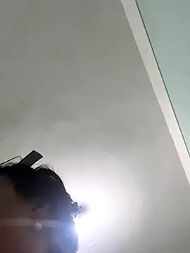 Snapshot of qinejr37 chatting on 09/13/25, 11:04 qinejr37 online show from 09/13/25, 11:04