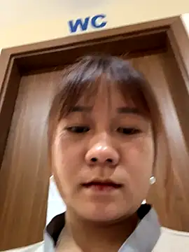 Snapshot of qinejr37 chatting on 09/21/25, 12:56 qinejr37 online show from 09/21/25, 12:56