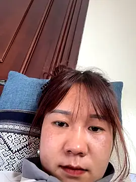 Snapshot of qinejr37 chatting on 09/23/25, 01:52 qinejr37 online show from 09/23/25, 01:52