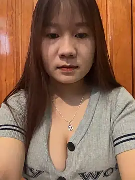 Snapshot of qinejr37 chatting on 10/02/25, 11:56 qinejr37 online show from 10/02/25, 11:56