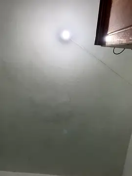 Snapshot of qinejr37 chatting on 10/17/25, 12:25 qinejr37 online show from 10/17/25, 12:25