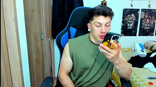 javiersexymann online show from 01/21/25, 07:06