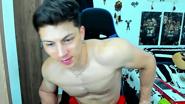 javiersexymann online show from 02/14/25, 11:09