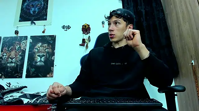 javiersexymann online show from 03/05/25, 06:54