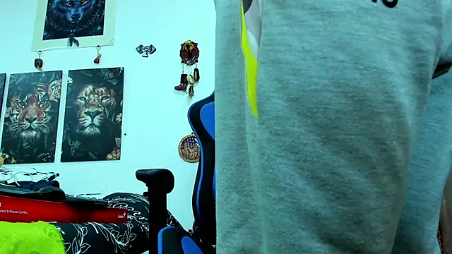 javiersexymann online show from 03/08/25, 11:49