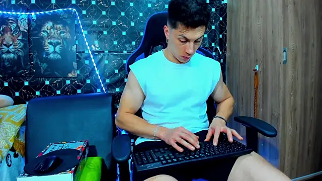 javiersexymann online show from 09/23/25, 05:10