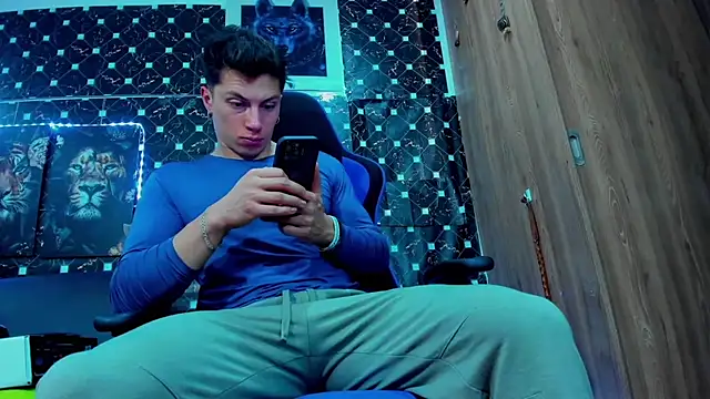 javiersexymann online show from 10/03/25, 09:34