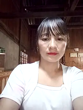 Snapshot of Mini3333 chatting on 10/18/25, 10:38 Mini3333 online show from 10/18/25, 10:38