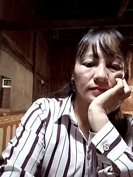 Snapshot of Mini3333 chatting on 10/18/25, 10:43 Mini3333 online show from 10/18/25, 10:43