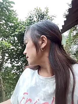 Snapshot of Mini3333 chatting on 10/23/25, 10:14 Mini3333 online show from 10/23/25, 10:14