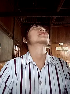 Snapshot of Mini3333 chatting on 10/24/25, 10:22 Mini3333 online show from 10/24/25, 10:22