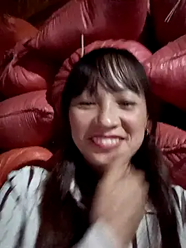 Snapshot of Mini3333 chatting on 11/08/25, 10:15 Mini3333 online show from 11/08/25, 10:15