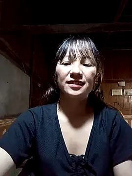 Snapshot of Mini3333 chatting on 11/12/25, 10:20 Mini3333 online show from 11/12/25, 10:20