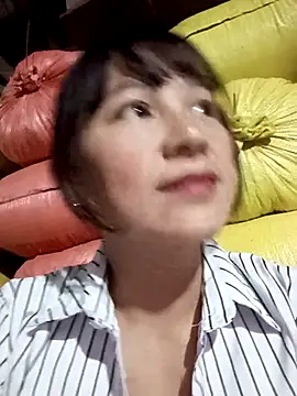 Snapshot of Mini3333 chatting on 11/24/25, 10:26 Mini3333 online show from 11/24/25, 10:26