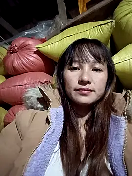 Snapshot of Mini3333 chatting on 11/30/25, 01:37 Mini3333 online show from 11/30/25, 01:37