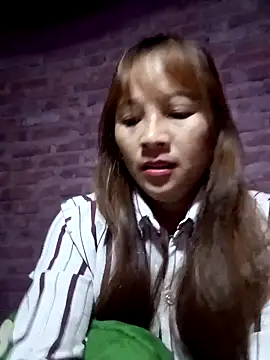Snapshot of Mini3333 chatting on 05/03/26, 10:27 Mini3333 online show from 05/03/26, 10:27